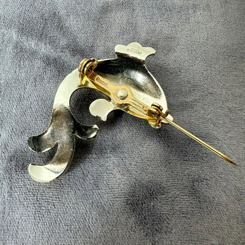 Vintage Silver Tone‎ Textured Fish Brooch Pin Marked Globus Foreign West Germany